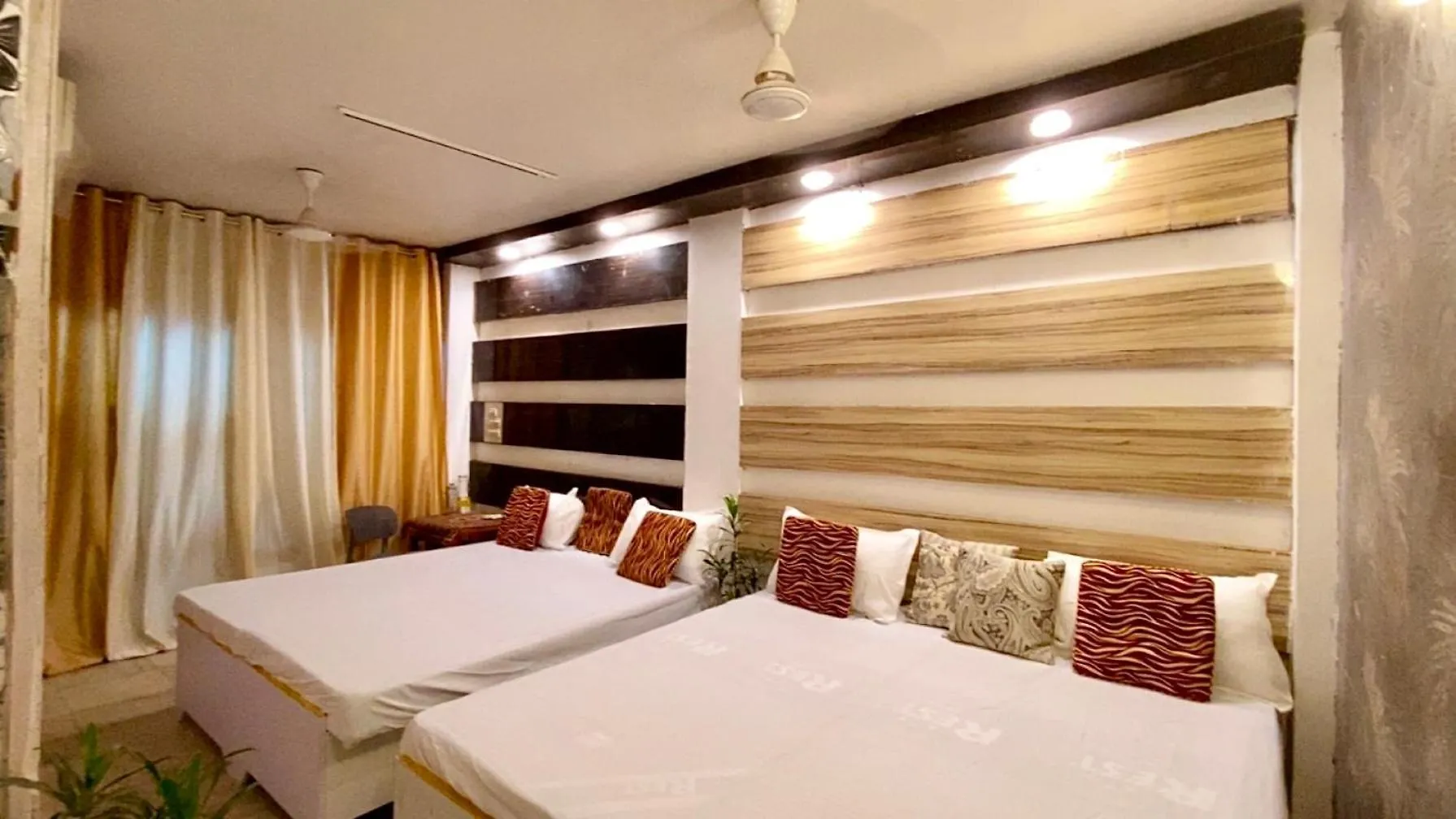 Noor Stay Varanasi
