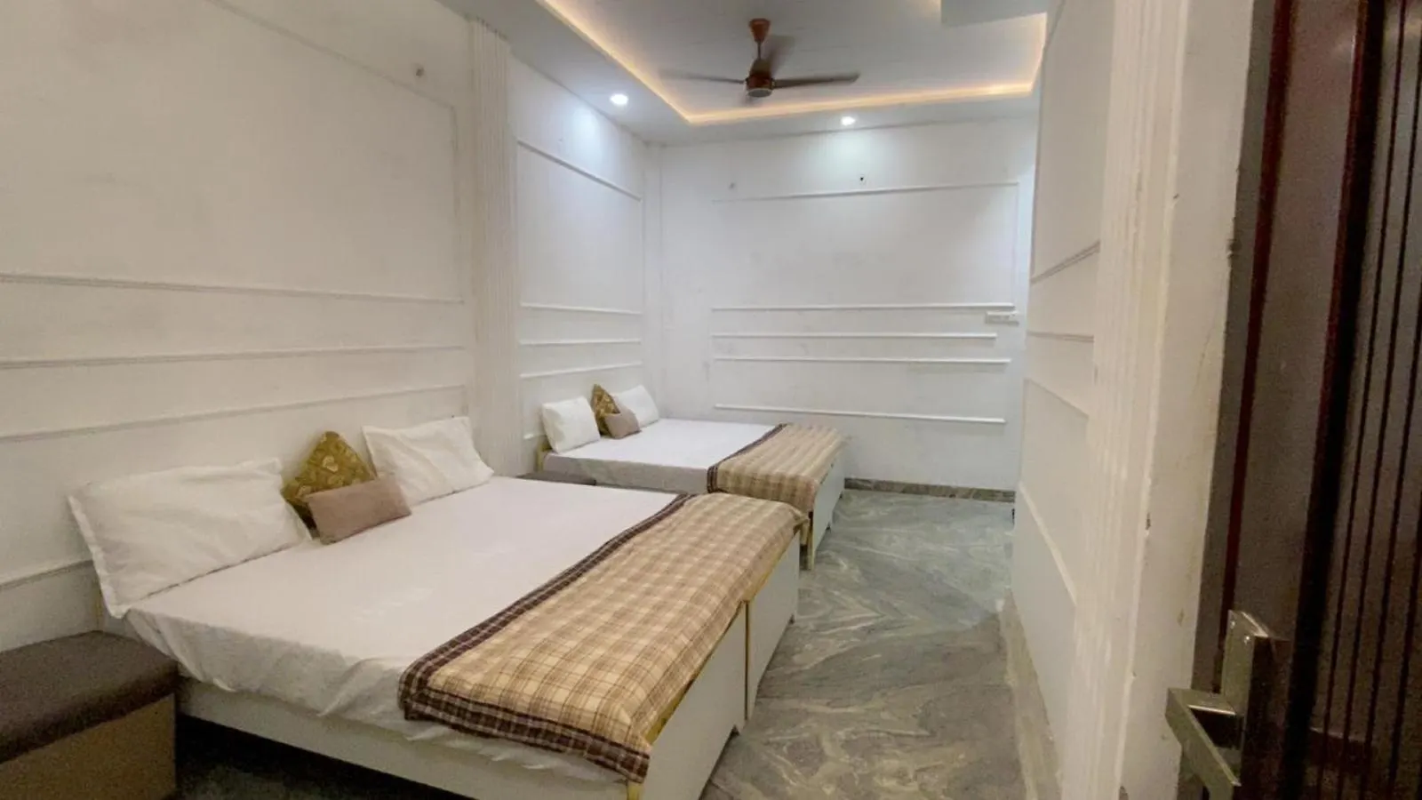 Noor Stay Varanasi India