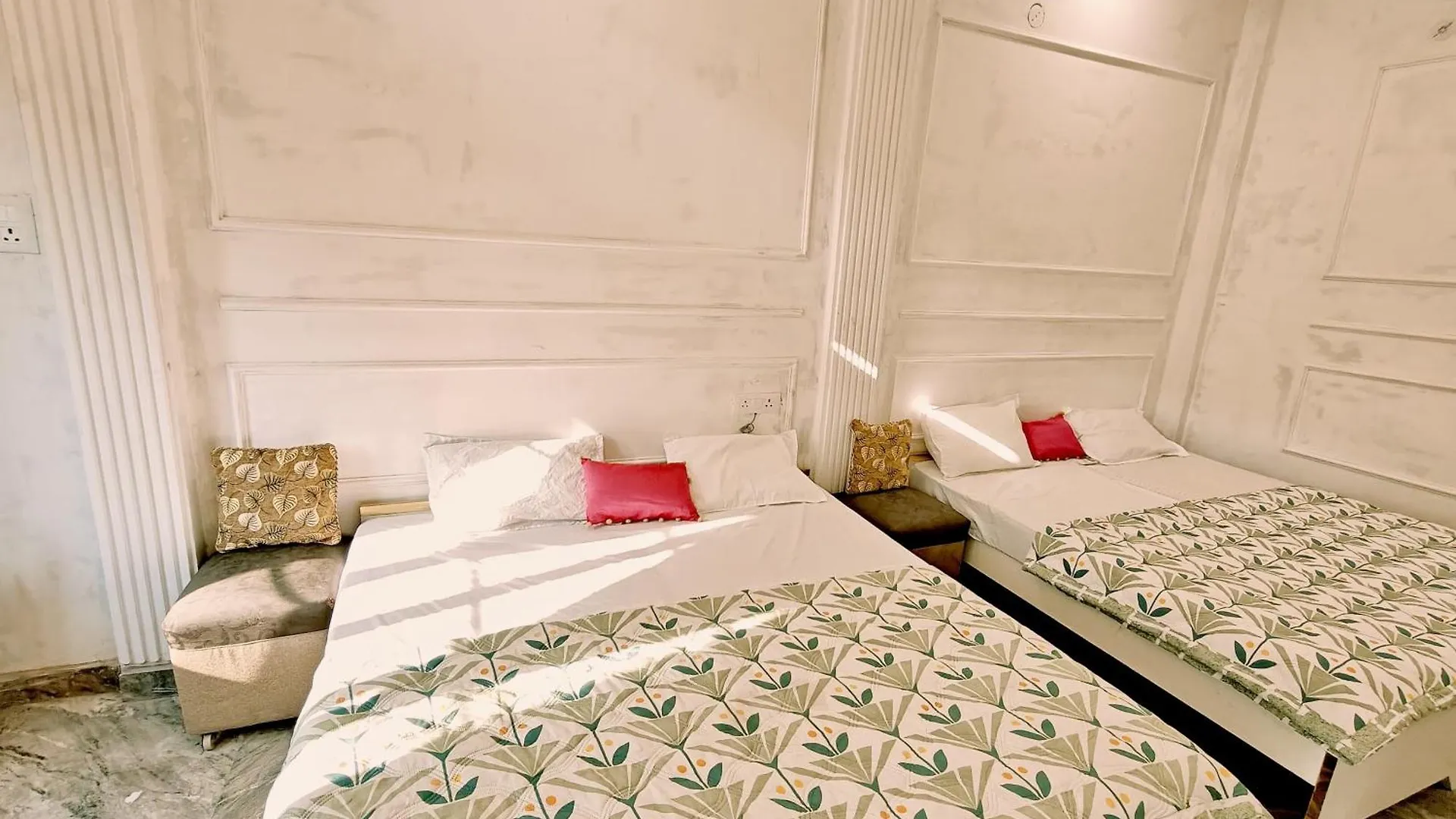 Noor Stay Varanasi