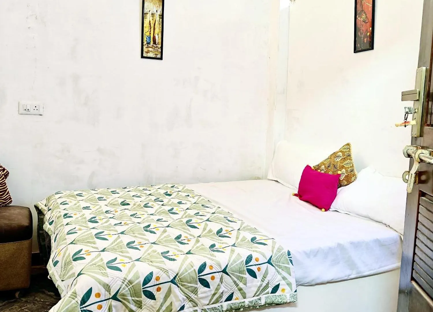 Noor Stay Varanasi 0*,  India